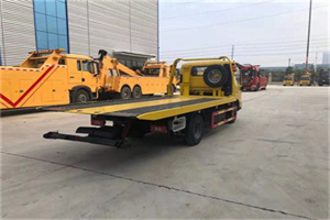 文县非事故拖车